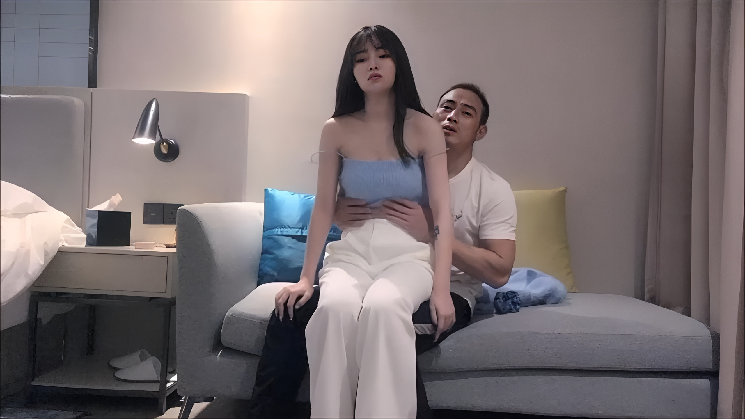 Em tiktoker và bố đường trong khách sạn....